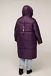 Жіночий зимовий пуховик великих розмірів 54-80, подовжений з капюшоном, плащівка лаке матова/глянцева фіолетовий, фото 2