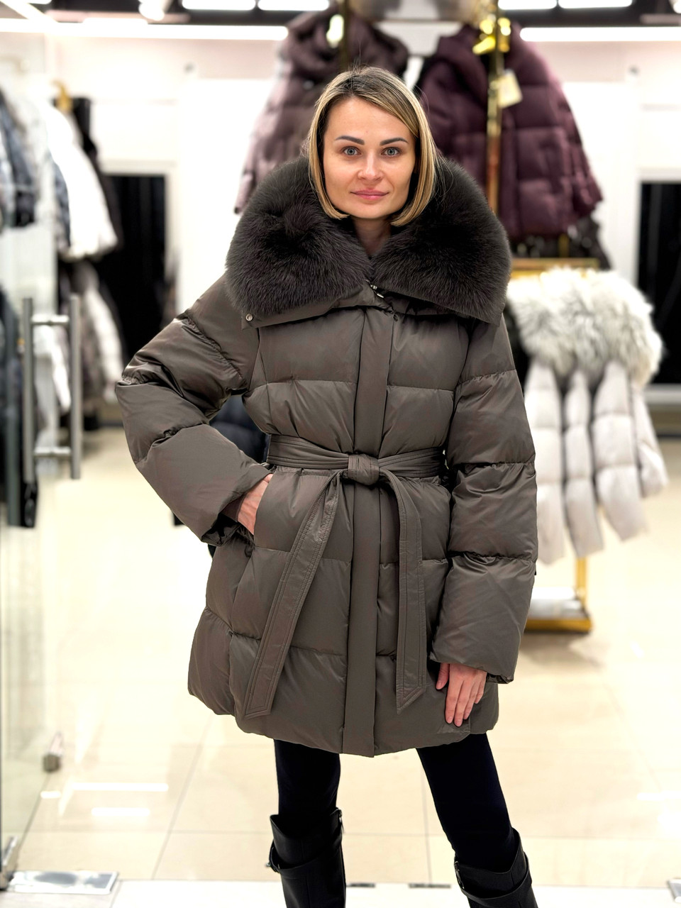 Пуховик жіночий Chanevia 25510 SEAL BROWN, фото 1