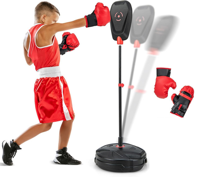 Боксерська груша на стійці