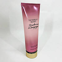 Лосьйон для тіла Victoria's Secret Strawberries Champagne 236 мл Original OC-34