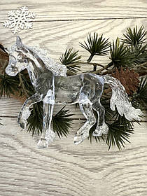 Новорічна прикраса - кришталевий кінь . Символ 2026 року - кінь .