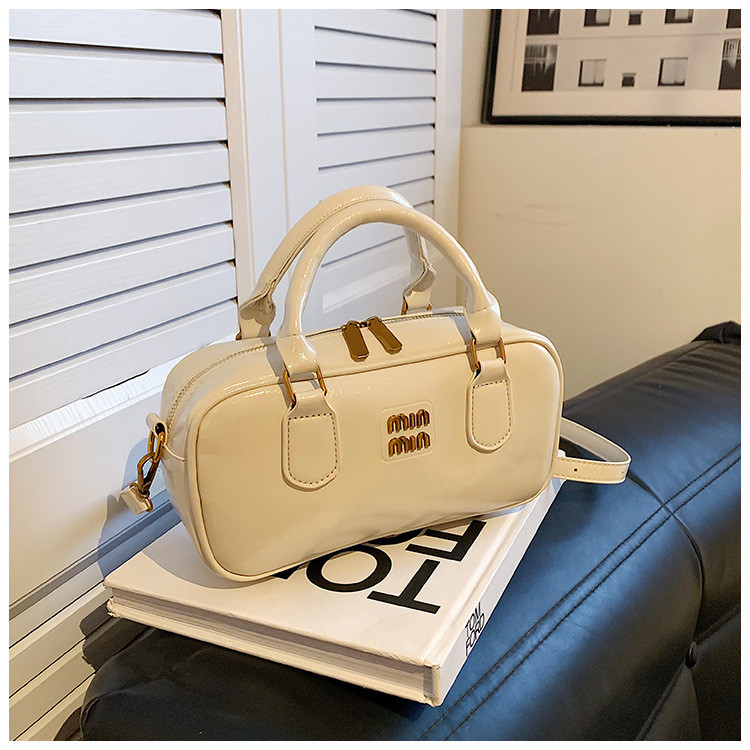 Жіноча сумка Miu Miu біла через плече, фото 1