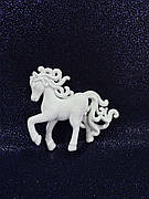 Новорічна фігурка білого коня, оксамитова, 10*10 см, символ 2026 року