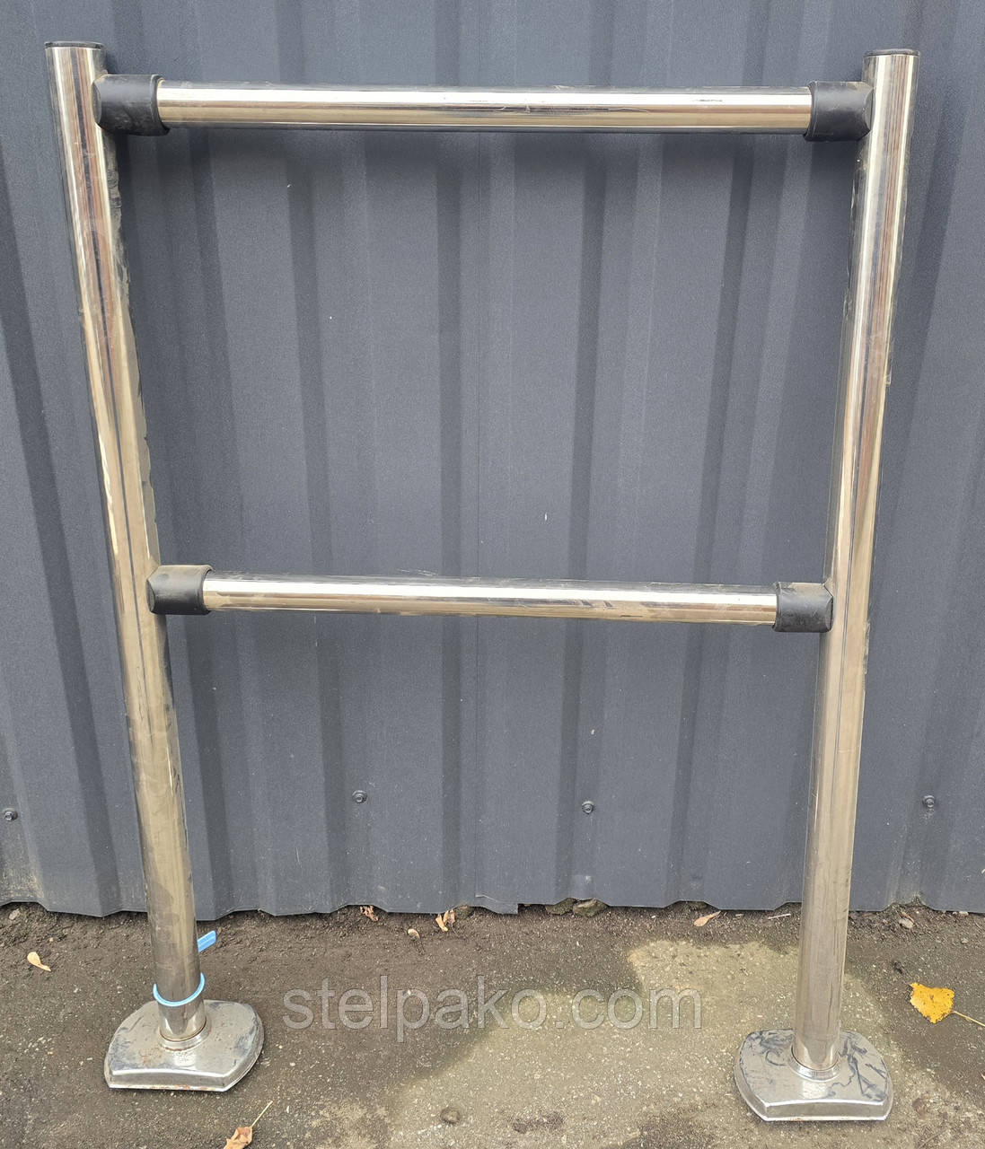 Комплект огорожі 77 см., висота 105 см., (2 стовпчики + 2 труби) Б/у, фото 1