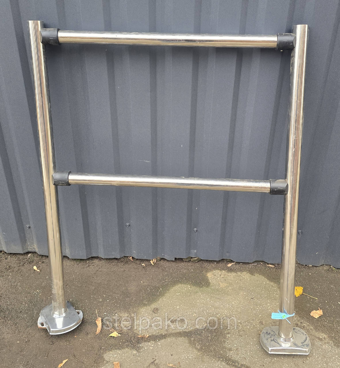 Комплект огорожі 87 см., висота 105 см., (2 стовпчики + 2 труби) Б/у, фото 1