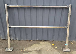 Комплект огорожі 141 см., висота 105 см., (2 стовпчики + 2 труби) Б/у