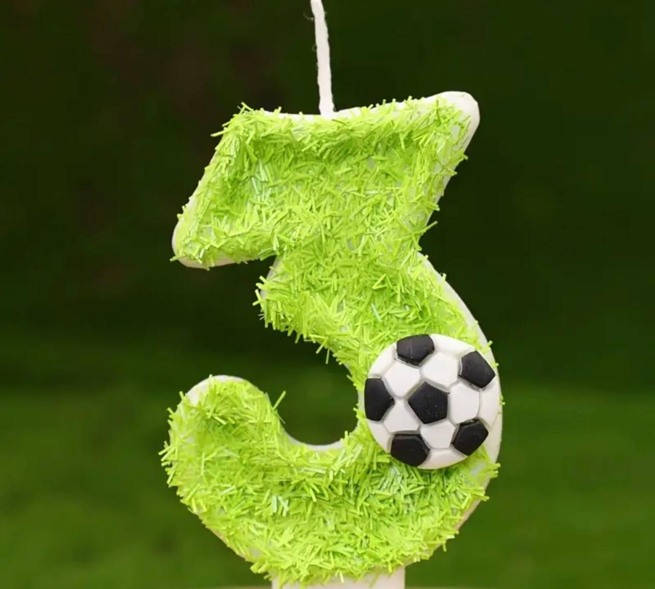 Свічка цифра 3 на Футбольну тематику, 7 х 4 см, фото 1