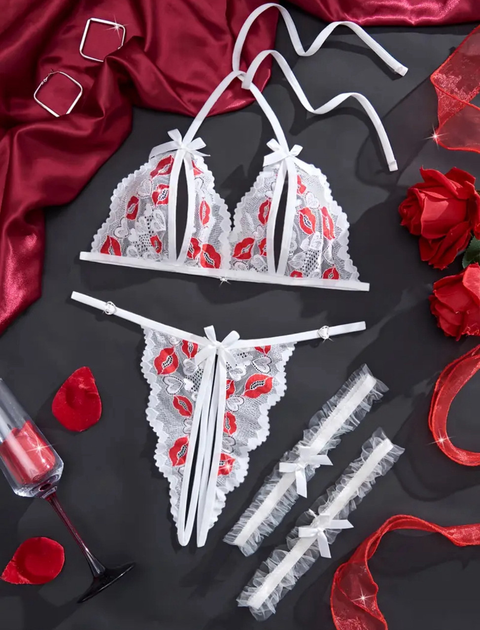 Комплект білизни Kiss з підв'язками на ніжки (р.L, білий