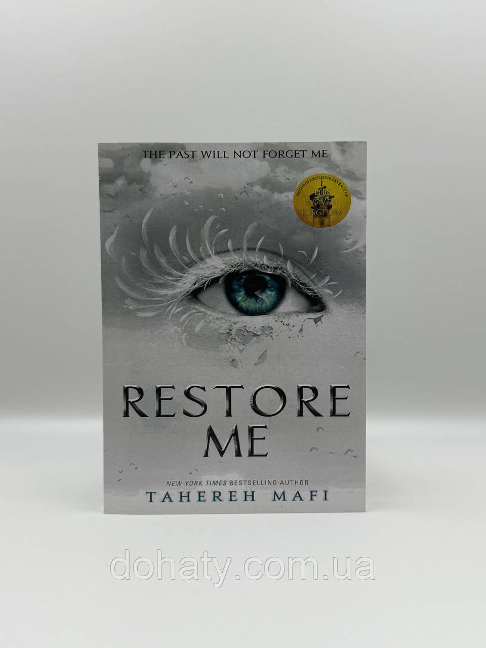 Книга "Restore Me" by Tahereh Mafi англійською мовою, фото 1