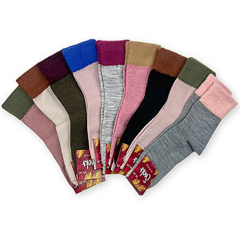 Жіночі ангорові яскраві шкарпетки з пухнастим верхом без махри