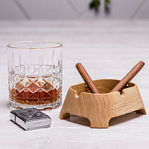 Дерев'яна попільничка з дерева