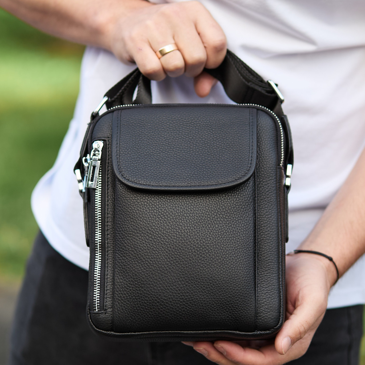 Чоловіча шкіряна сумка-барсетка 19х24х7.5, сумочка планшет через плече Bexhill BX-36256 чорна