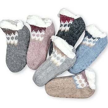 Жіночі теплі короткі шкарпетки на хутрі з тормозками Сірий