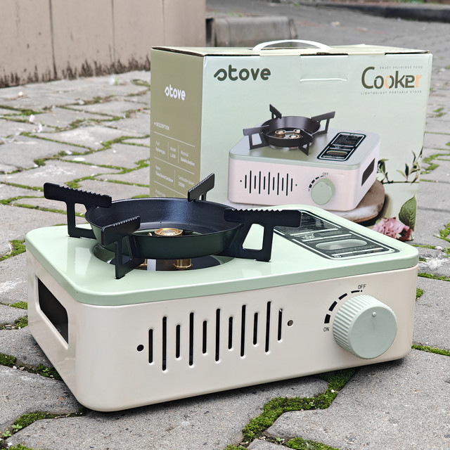 Зручна переносна газова плита з підключенням цангового балона ззаду Компактна портативна газова плита на балон