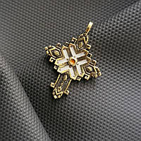 Згарда латунна підвіска з емаллю. Латунні згарди з литтєвої латуні "Pandora" оздоблені гарячою емаллю M037/7 білий - помаранчевий