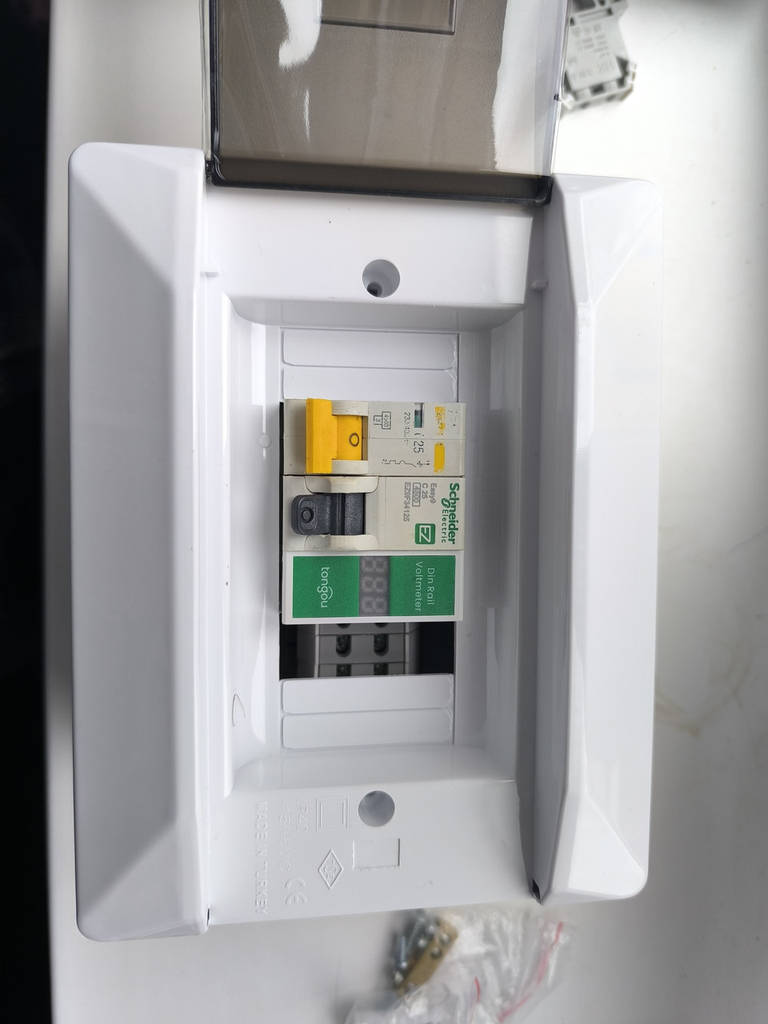 Щит розподільний під 6 автоматів FAR F86 зовнішній - фото покупців 1