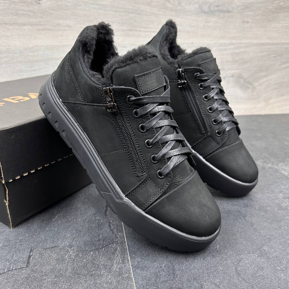 Зимові чоловічі шкіряні черевики, кросівки на блискавці чорні утеплені з натурального нубука на хутрі на зиму, розмір 40-45, фото 1