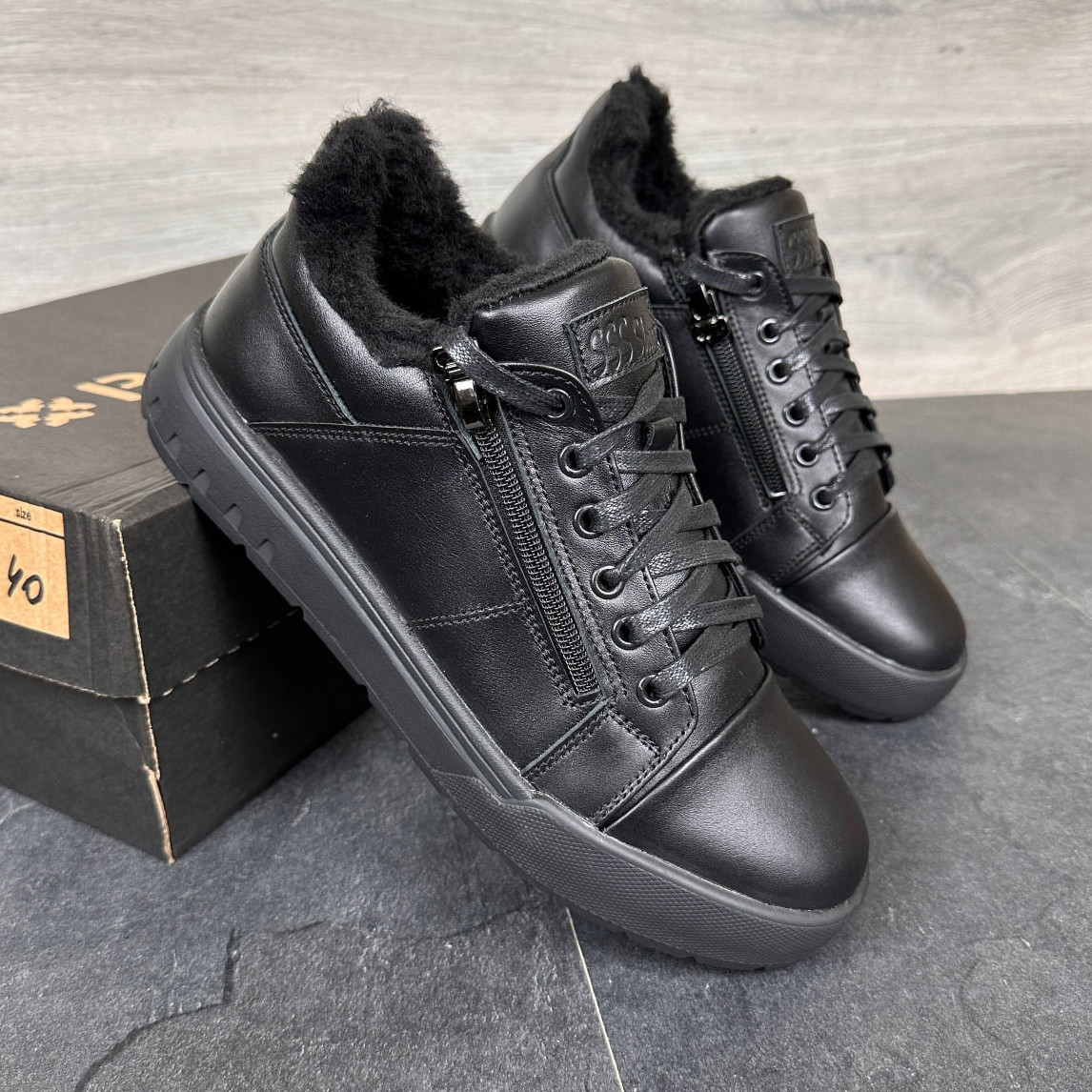 Зимові чоловічі шкіряні черевики, кросівки на блискавці чорні утеплені з натуральної шкіри на хутрі на зиму, розмір 40-45, фото 1
