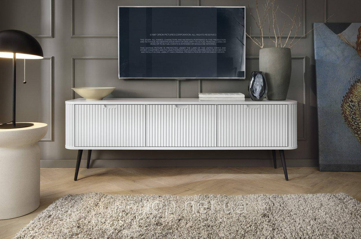 Тумба під телевізор Perfect Home Зова / Zova 3-дверна з чорними ніжками RTV168 Білий (PFH-091272)