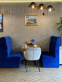 Стіл прямокутний для ресторану "Серія Жук" з масиву дерева та металу від виробника Lofty
Диван м'який "Кобальт" для кафе та ресторанів