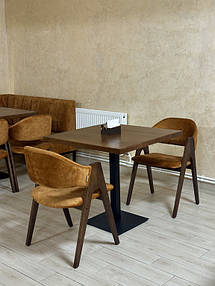 Диван м'який "Елеганс" для кафе та ресторанів
Квадратний стіл для кафе та ресторану "Серія 1" з натурального дерева та металу
М'який стілець "Джим" від виробника Lofty