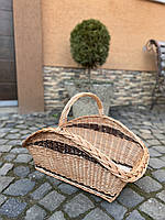 Дровник із лози прямокутної форми