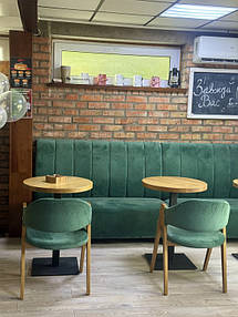 Круглий стіл з дерева ясен "Серія 2" ніжка метал для кафе, барів та ресторанів
М'який диван для кафе та ресторанів "Смугастик" з ніжками
М'який стілець "Джим" з дерева та тканини