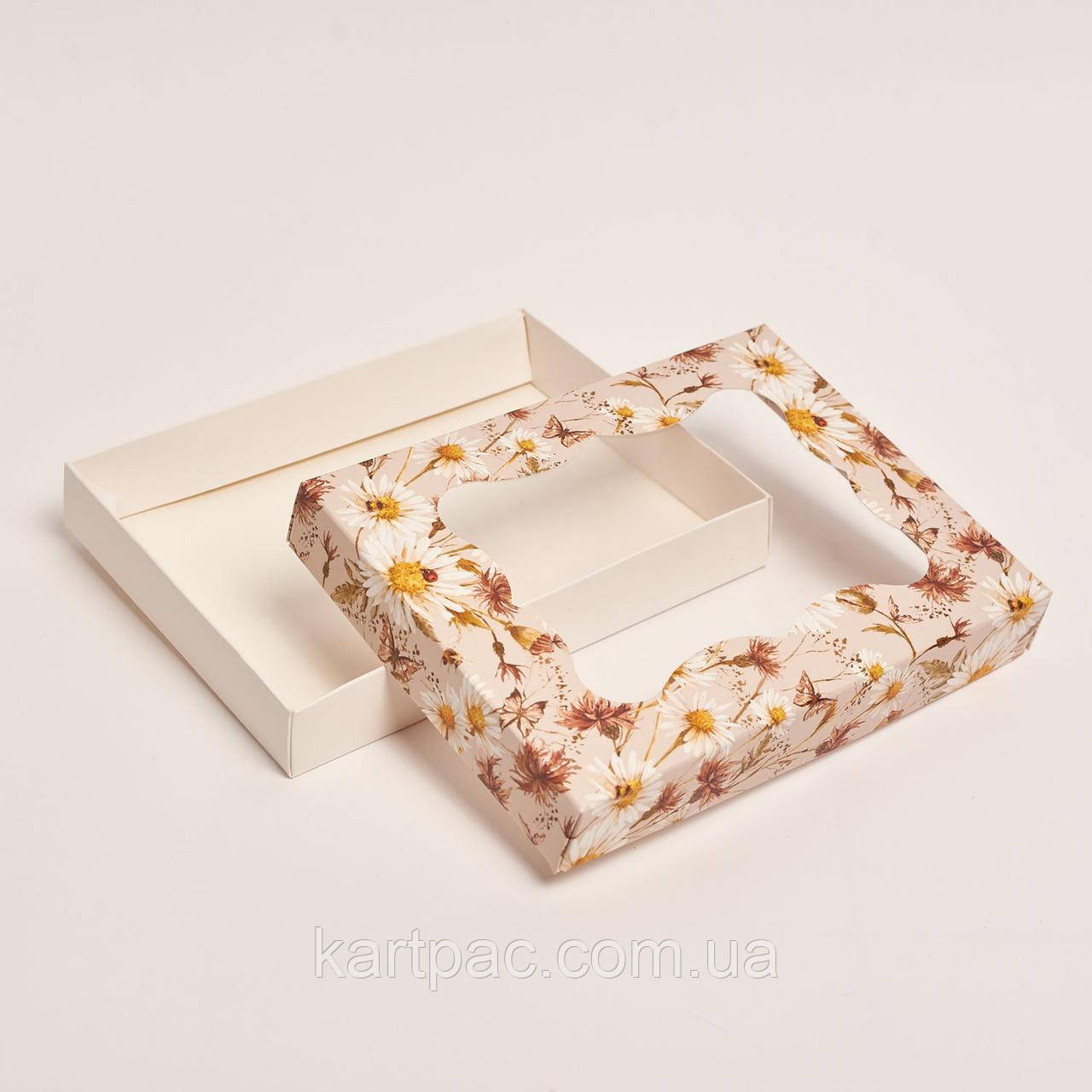 Коробка для пряників 200*150*30 ромашка, фото 1