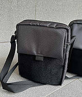 Сумка через плече з велкро чорна еко шкіра 21*17*5 см