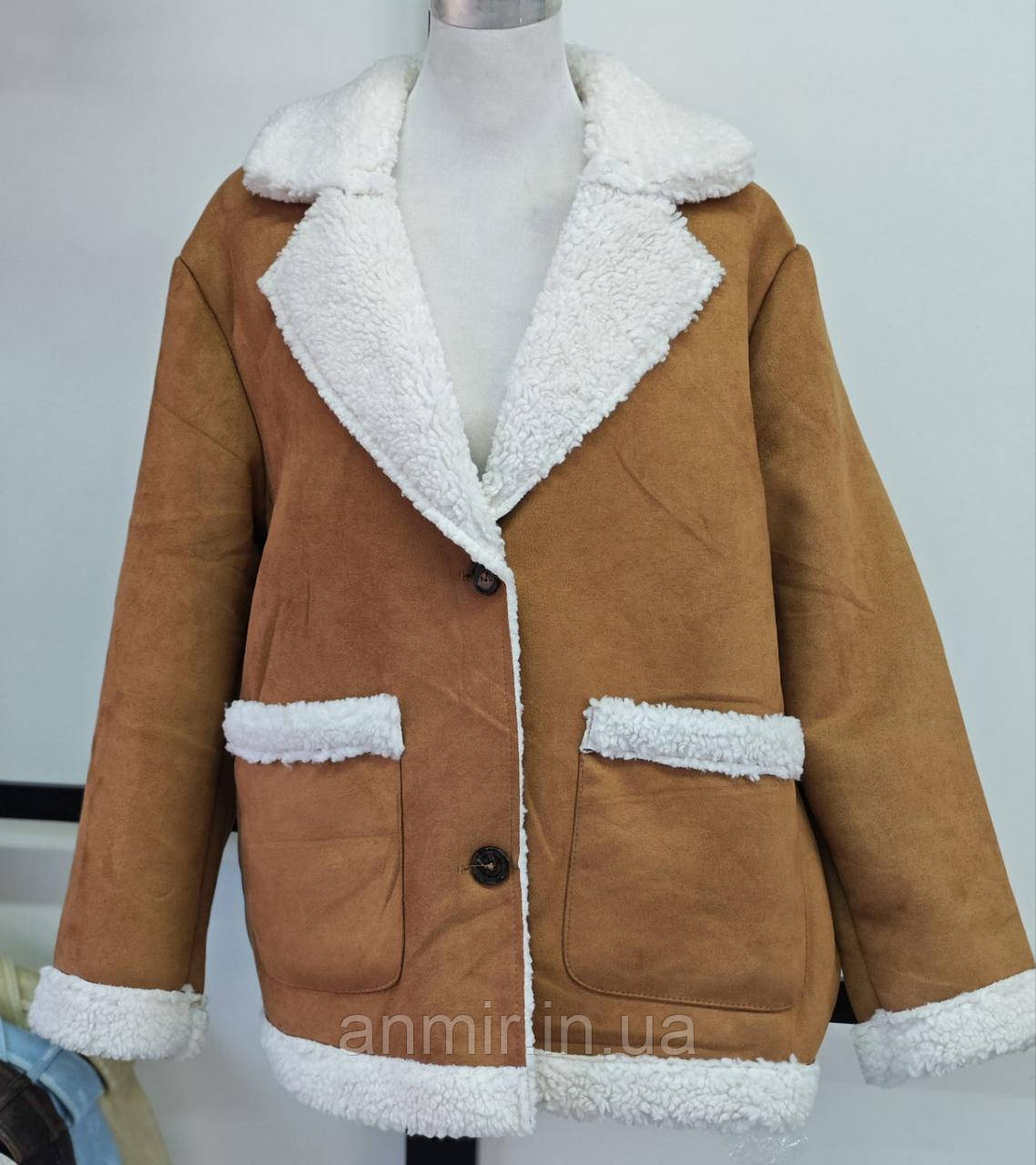 Жіноча дублянка зимова на хутрі відкладний комір норма 42-46, колір кемел