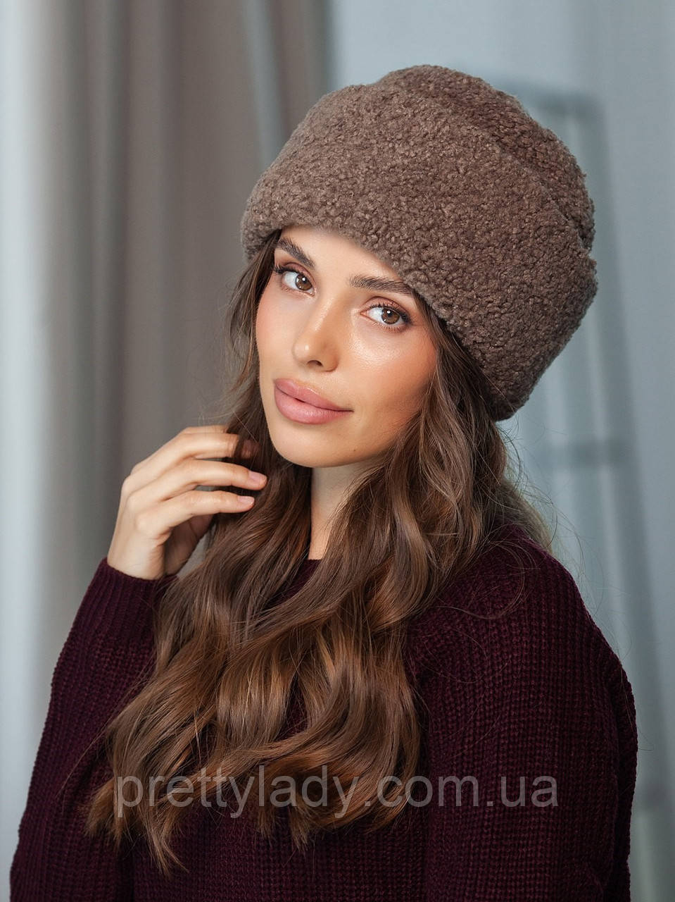 Шапка жіноча тепла Teddy Lux букле з каракуля мокко