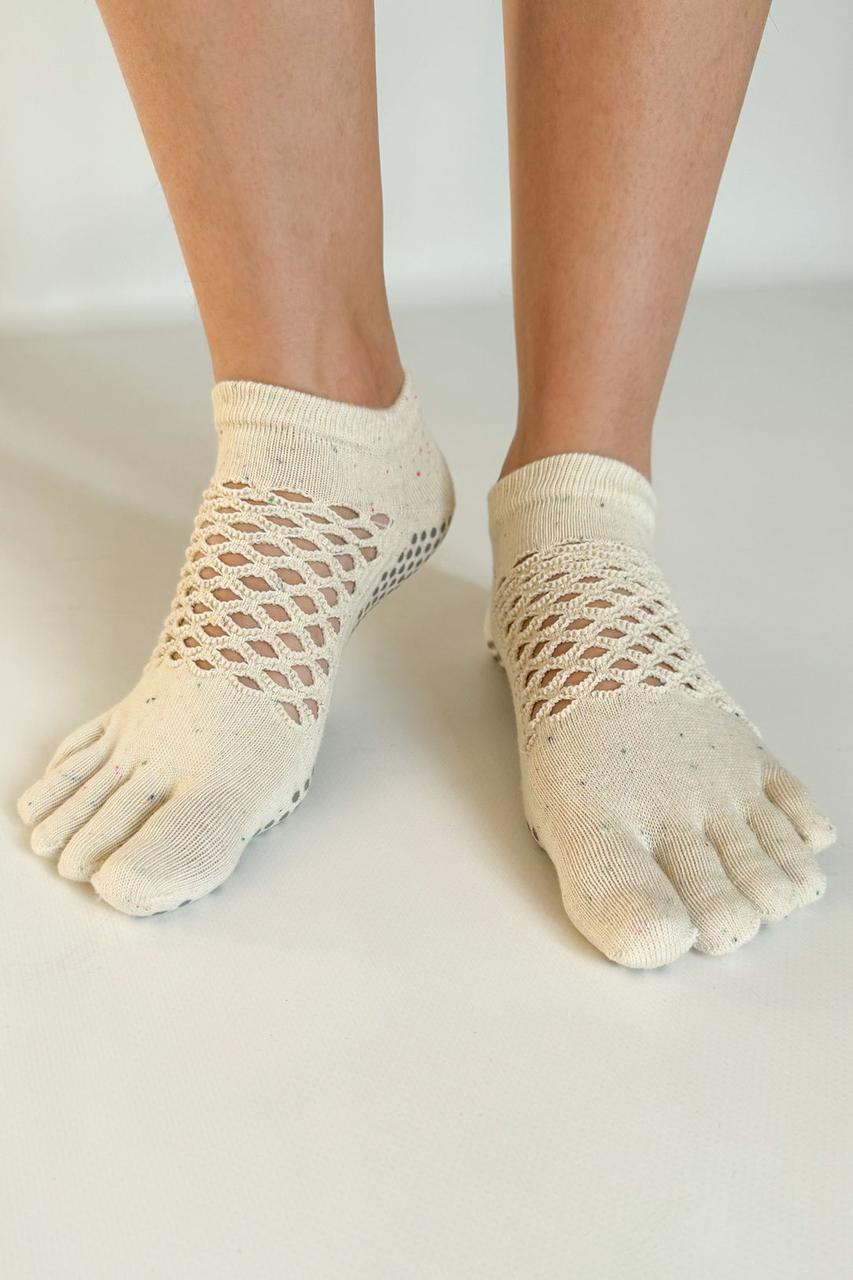 Шкарпетки для йоги з антиковзким покриттям Сітка LSPRn 36-38 бежевий, фото 1