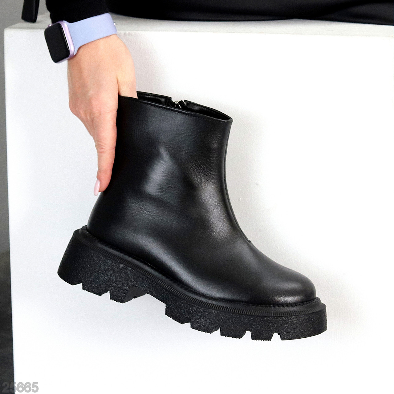 Шикарні зимові чорні лаконічні черевики натуральна шкіра, фото 1