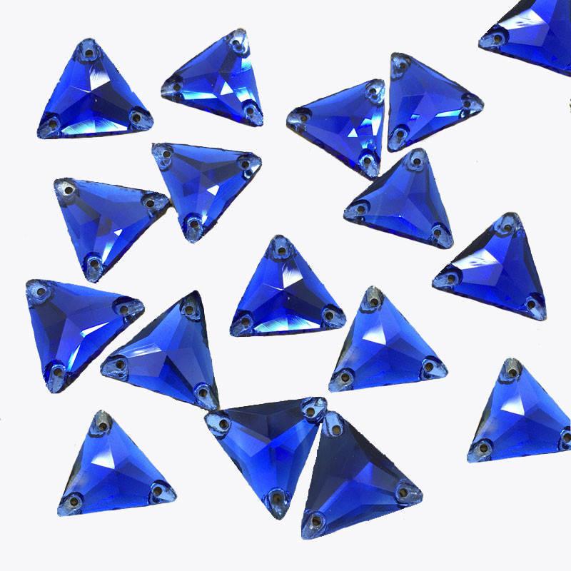 

Треугольник пришивной стекло Sapphire 12х12.Цена за 1шт