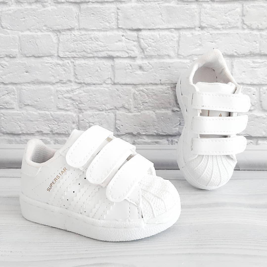 

Кросівки для хлопчиків та дівчат на ліпучці білі р.20-24 23