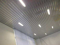 Монтаж алюмінієвої підвісної стелі