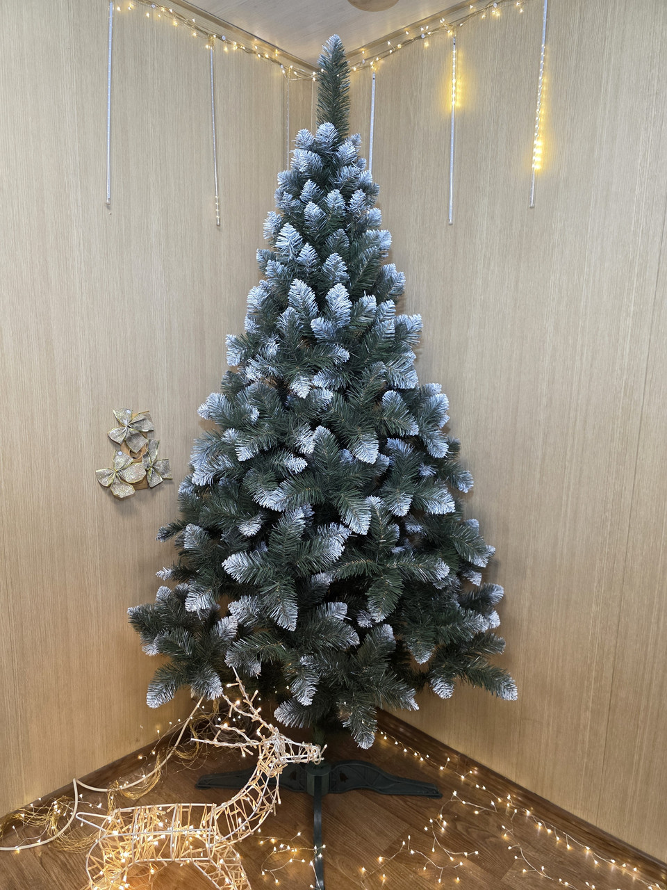 Ялинка "Снігова королева" ПВХ з білими кінчиками, 2 м, фото 1