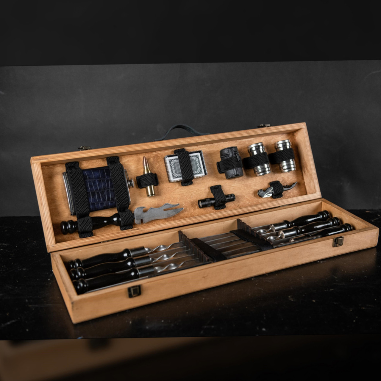 Шашличний набір Grills G8 із шампурами подарунковий для чоловіків на день народження Новий рік річниці пікнік, фото 1