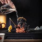 Чайна фігурка «Старець із Рибою» (зміна кольору) 🐟, фото 2