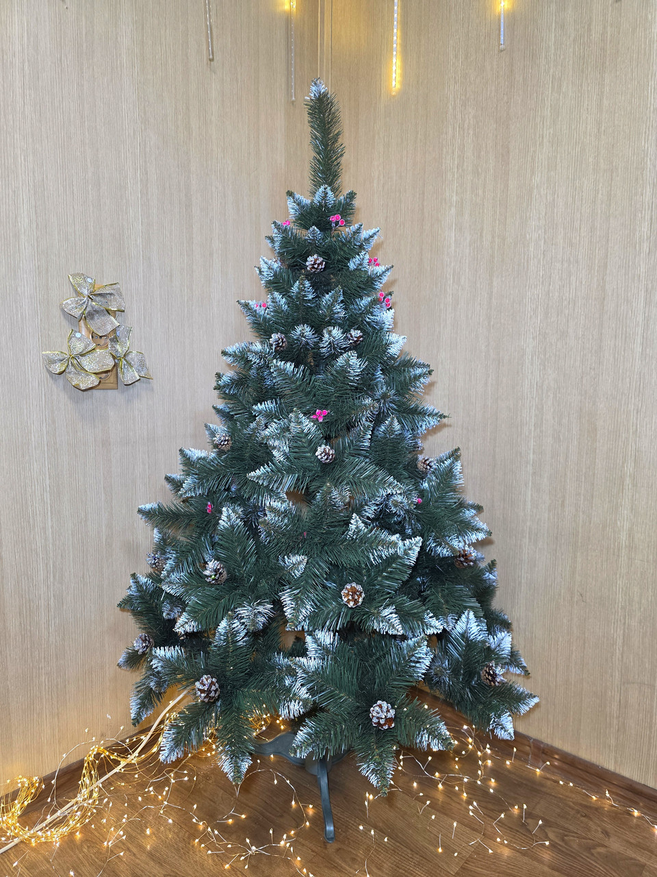 Ялинка "Елітна з шишками та калиною" зелена, 1.5 м, фото 1