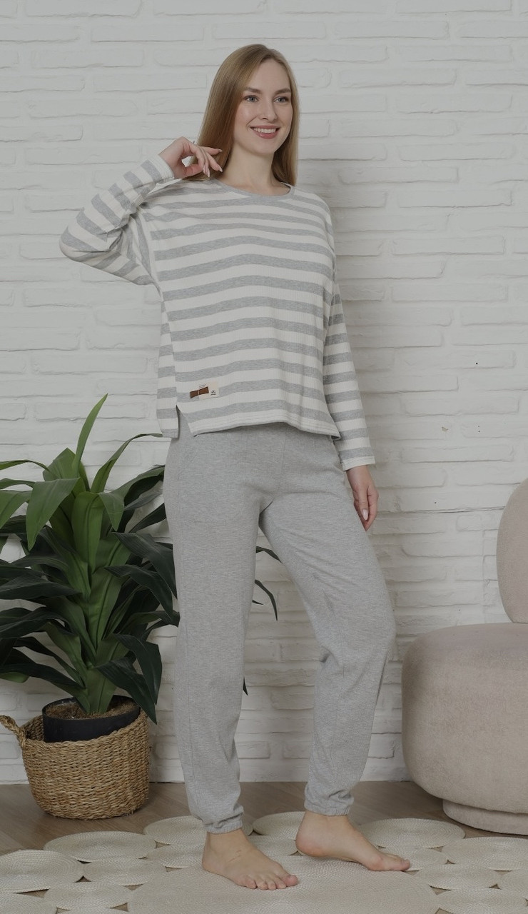 Комплект із довгими штанами та кофтиною в рубчику. Nicoletta 47042, фото 1