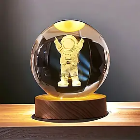 Нічник у 3D у формі Астронавт, Декоративний 3D-нічник кришталева куля "Астронавт" з підсвіткою, фото 1