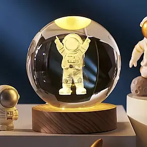 Нічник у 3D у формі Астронавт, Декоративний 3D-нічник кришталева куля "Астронавт" з підсвіткою, фото 2