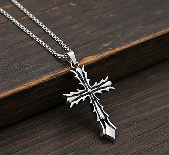 Хрестик на шию у готичному стилі, фото 1