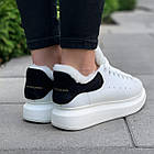 Кросівки зимові чорні жіночі McQueen білі з чорною п'ятою натуральна шкіра Кеди низькі макквін теплі з хутром на шнуровці, фото 3