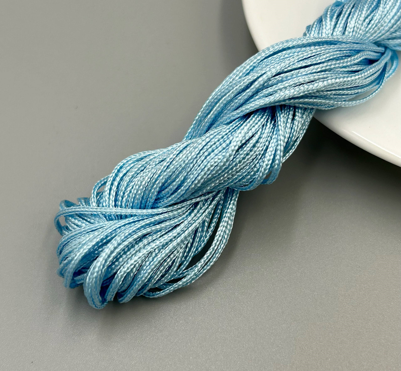 Нейлоновий шнур для плетіння браслетів / Моток - 20 метрів / 1мм / Небесно-блакитний, фото 1