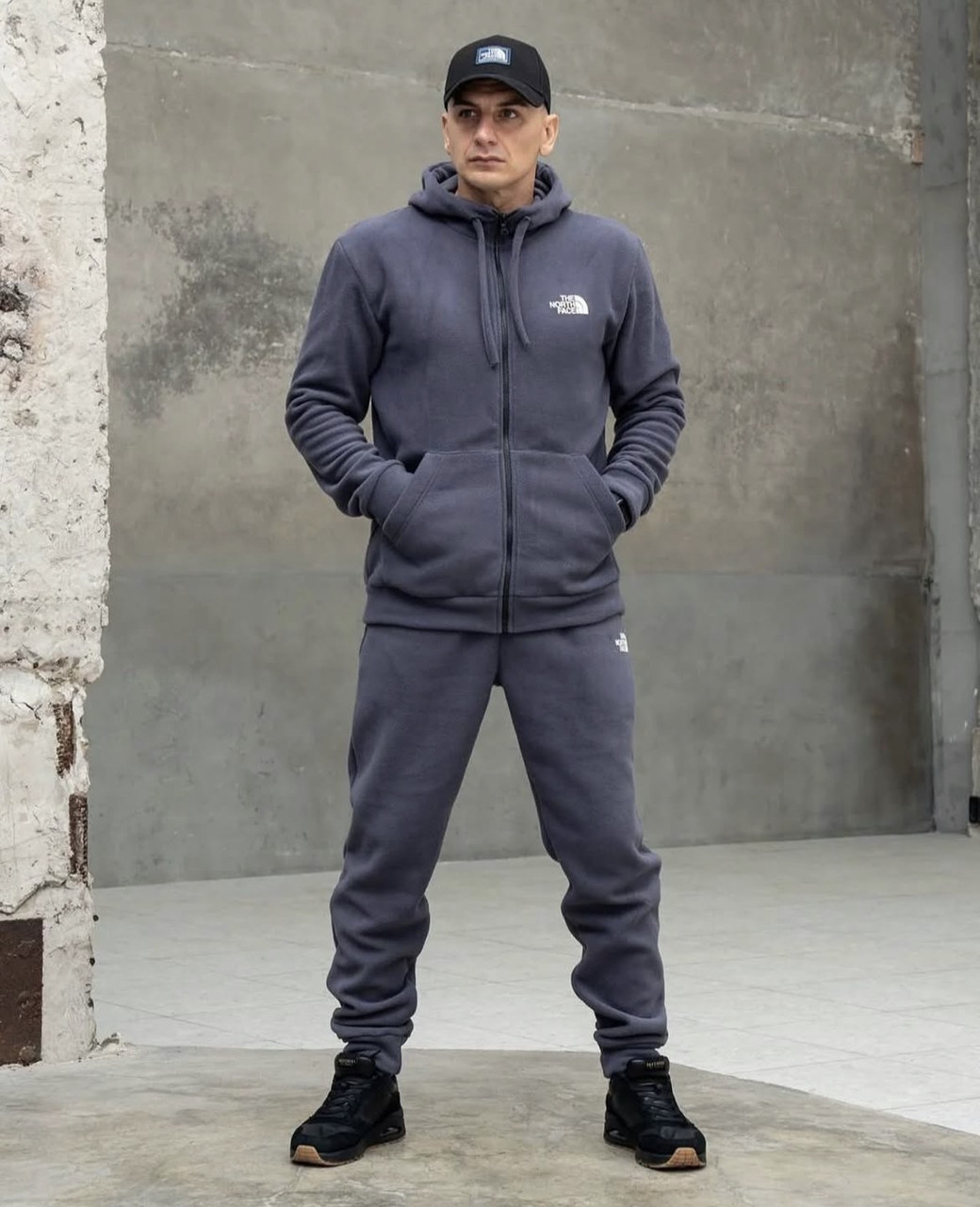 Чоловічі спортивні костюми, фото 1