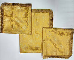 Комплект скатертин на аналої із парчі (3 штуки) розміром 126х98 см - 1 шт., 85х85 см - 2 шт.