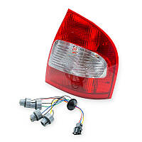 Ліхтар 1118 задній правий у зборі WATT