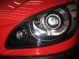 Установка биксеноновых линз G5 с глазами на Hyundai Getz 2